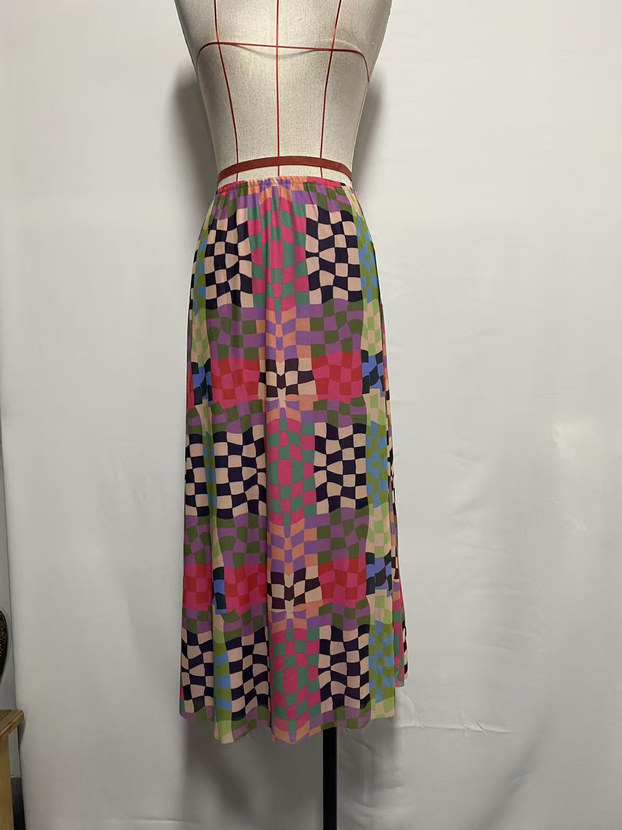 VR401 MULIT CHECK MESH MAXI SKIRT (7 Piece)