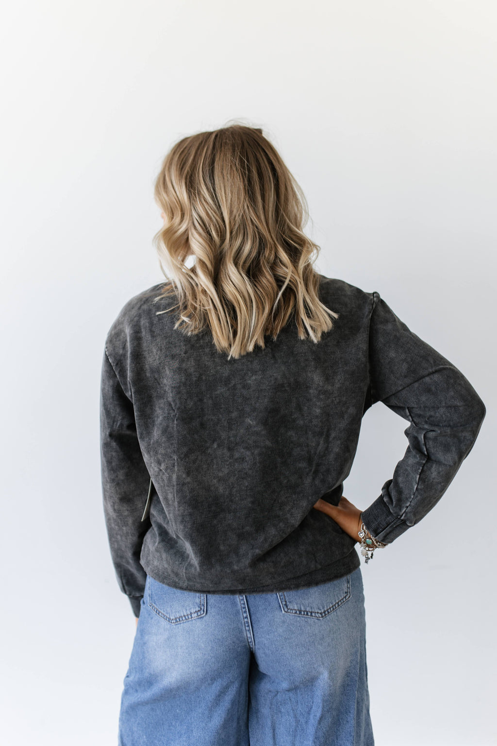 VR440 VINTAGE BLACK HOWDY SWEATSHIRT (7 PIECE)