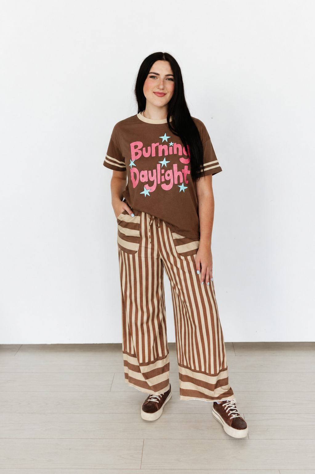VR 1 BURNING DAYLIGHT GRAPHIC TEE