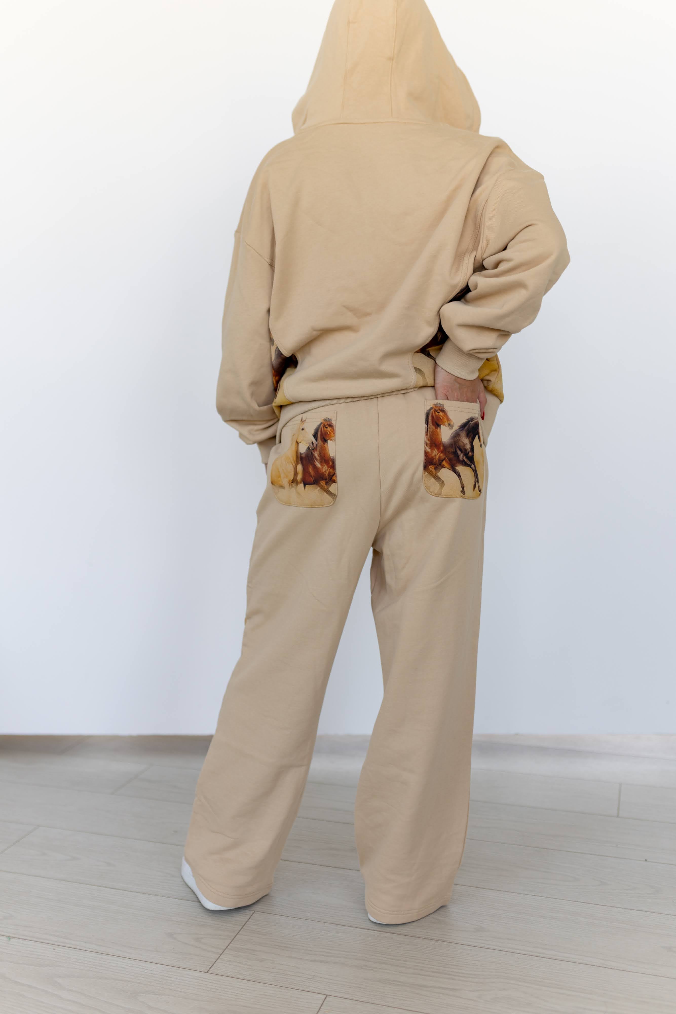 VR HORSE SWEAT PANT