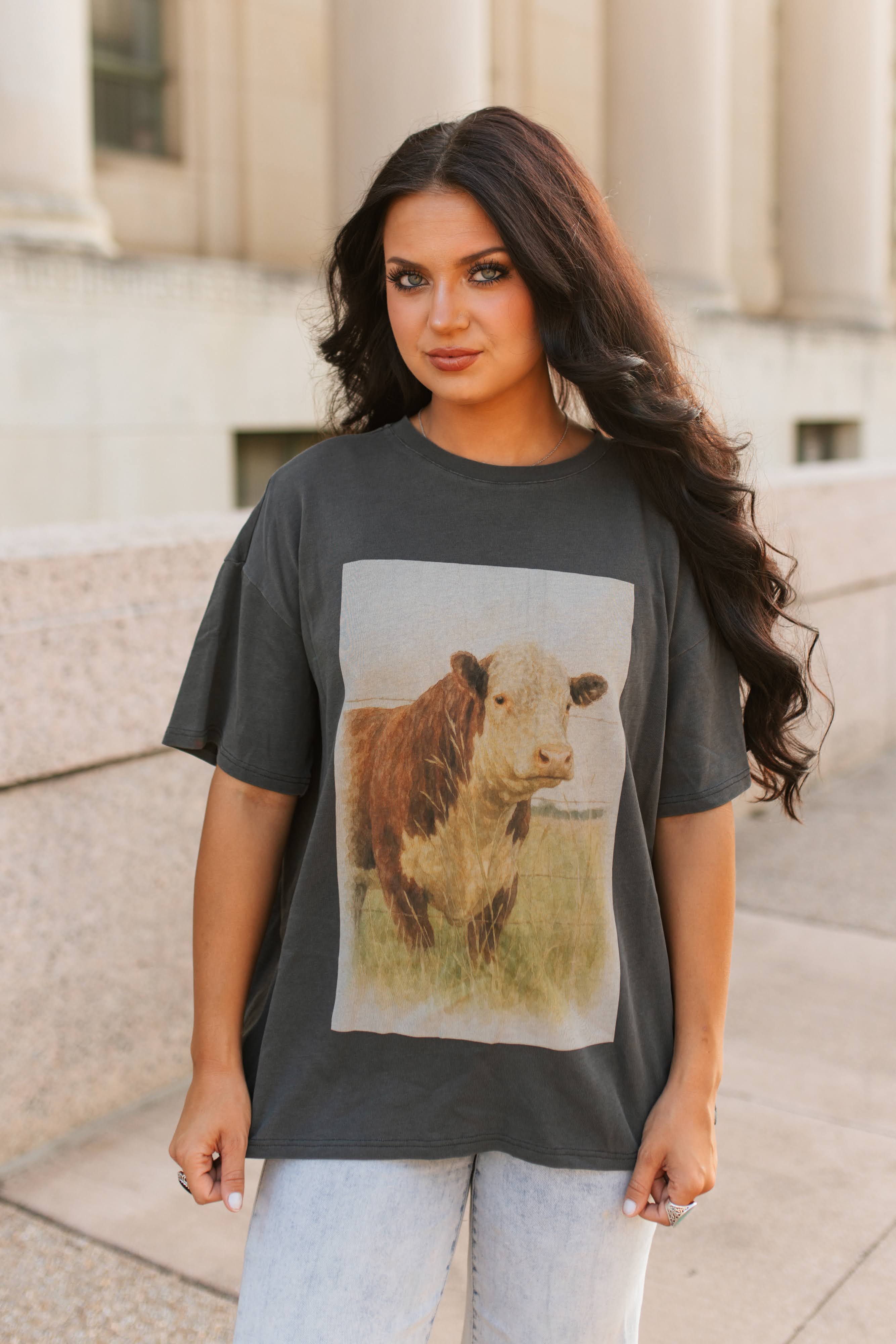 VR2 BULL GRAPHIC TEE