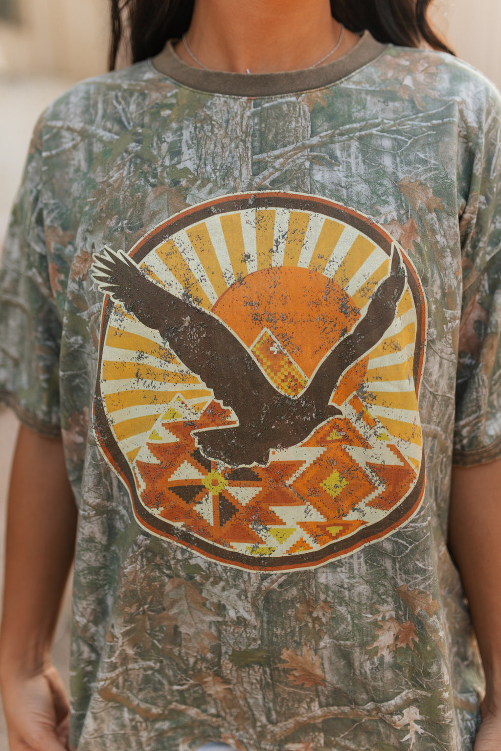 VR1 CAMO EAGLE GRAPHIC TEE