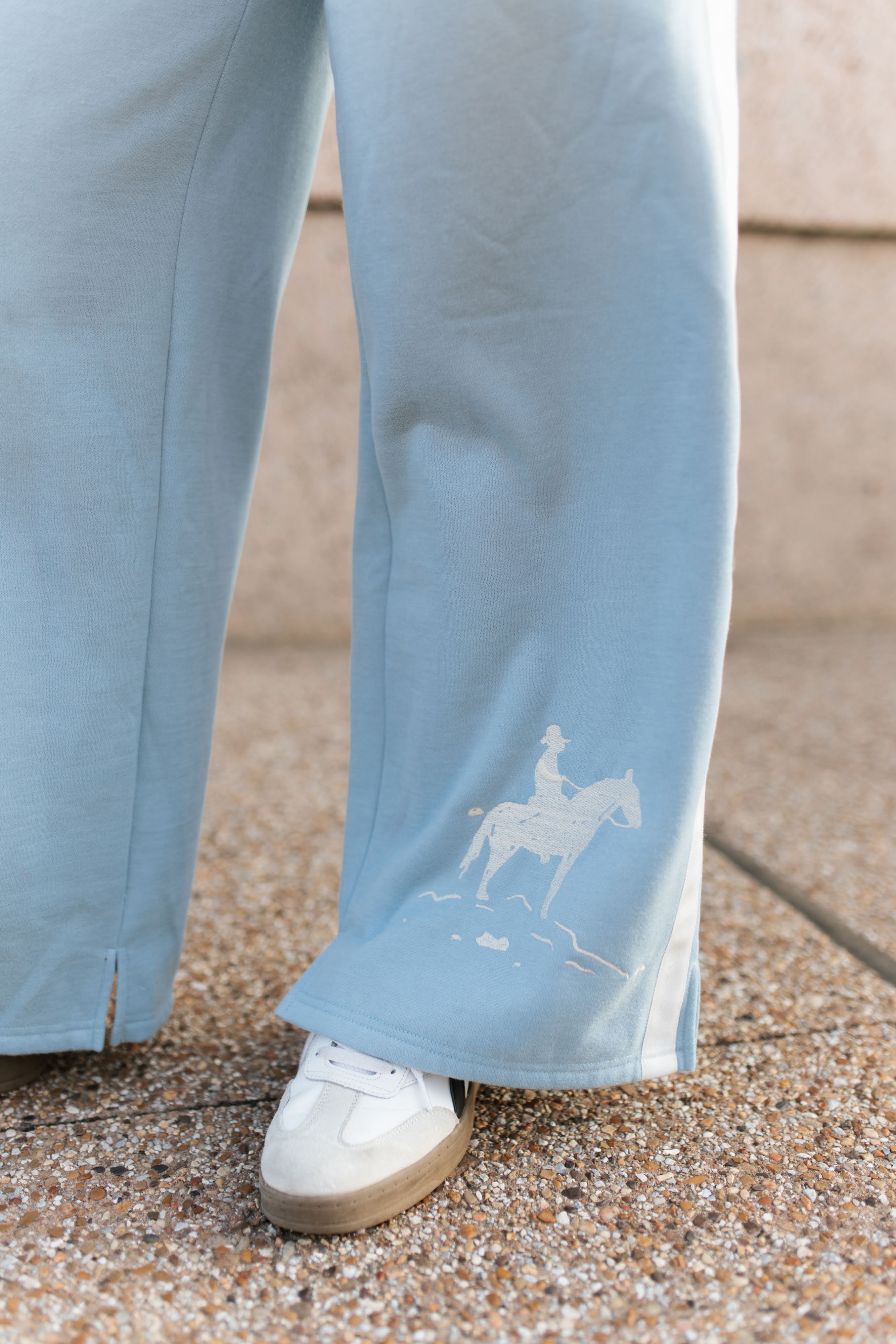 VR2001 BLUE SWEATPANTS