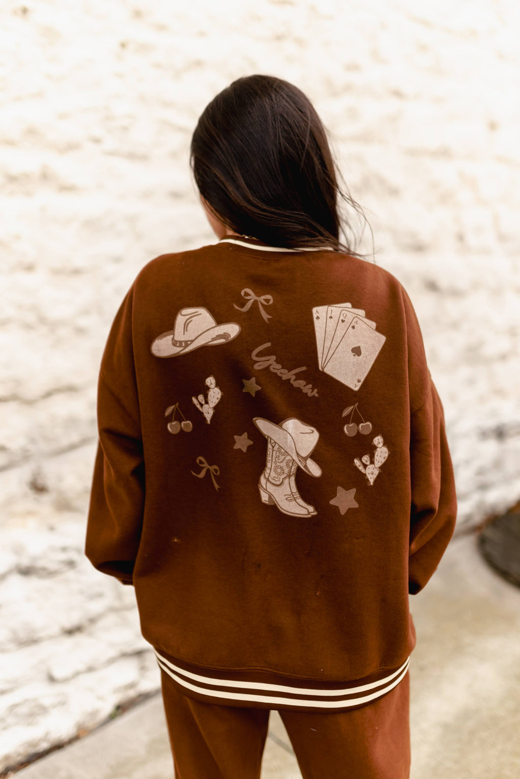 VR200 BROWN RODEO SWEATSHIRT (7 Pieces)