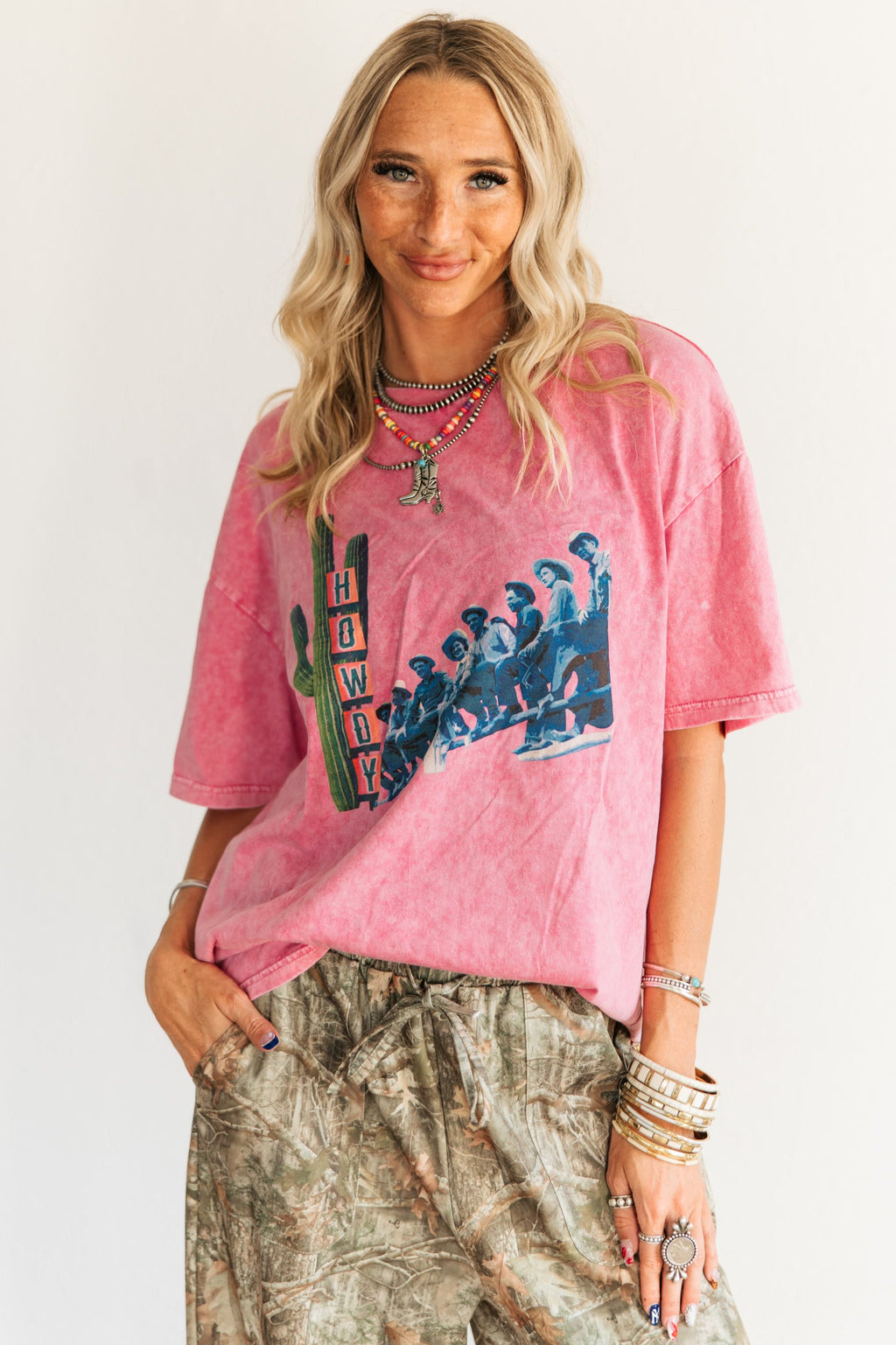 VR310 HOWDY FENCE LINE TEE