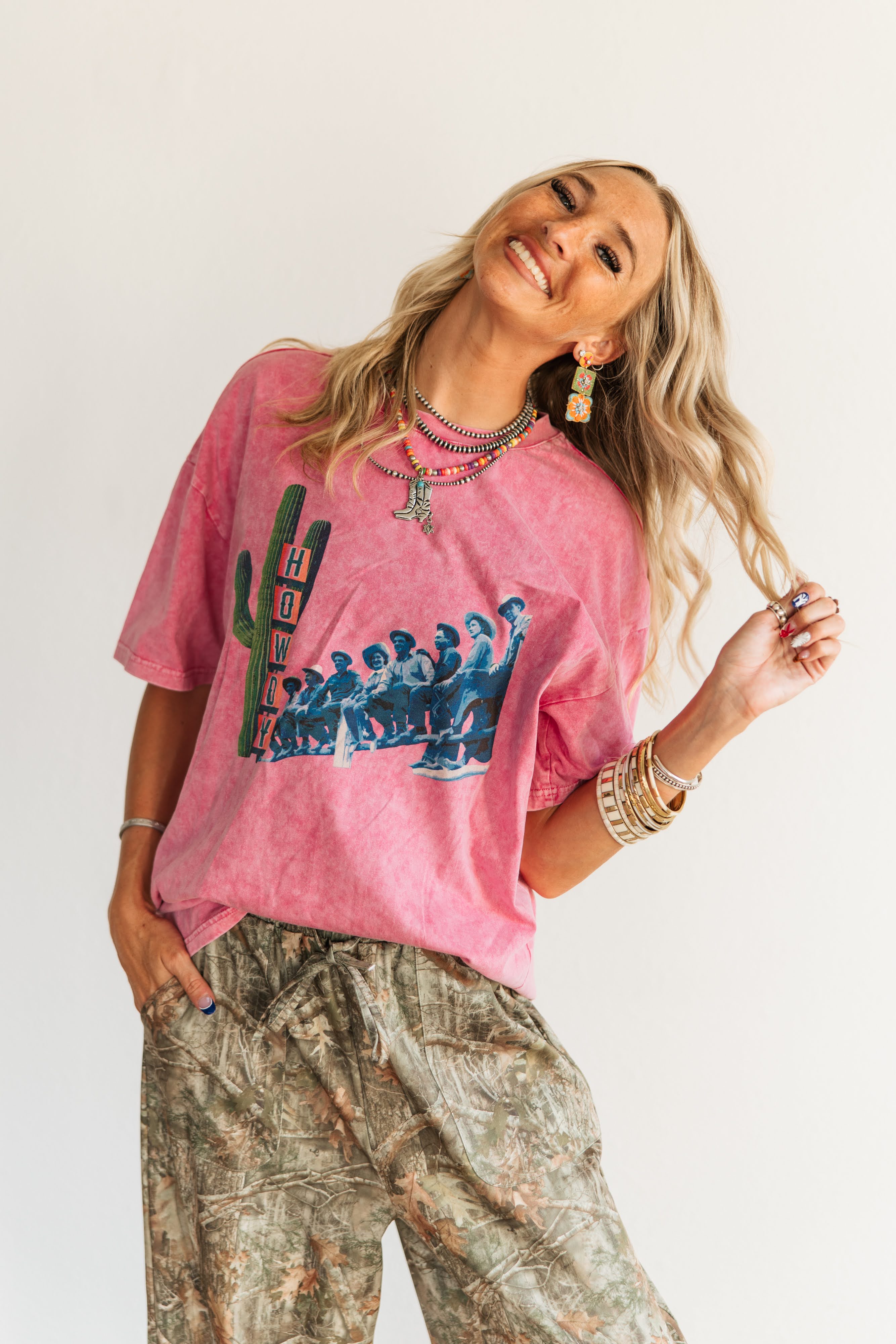 VR310 HOWDY FENCE LINE TEE