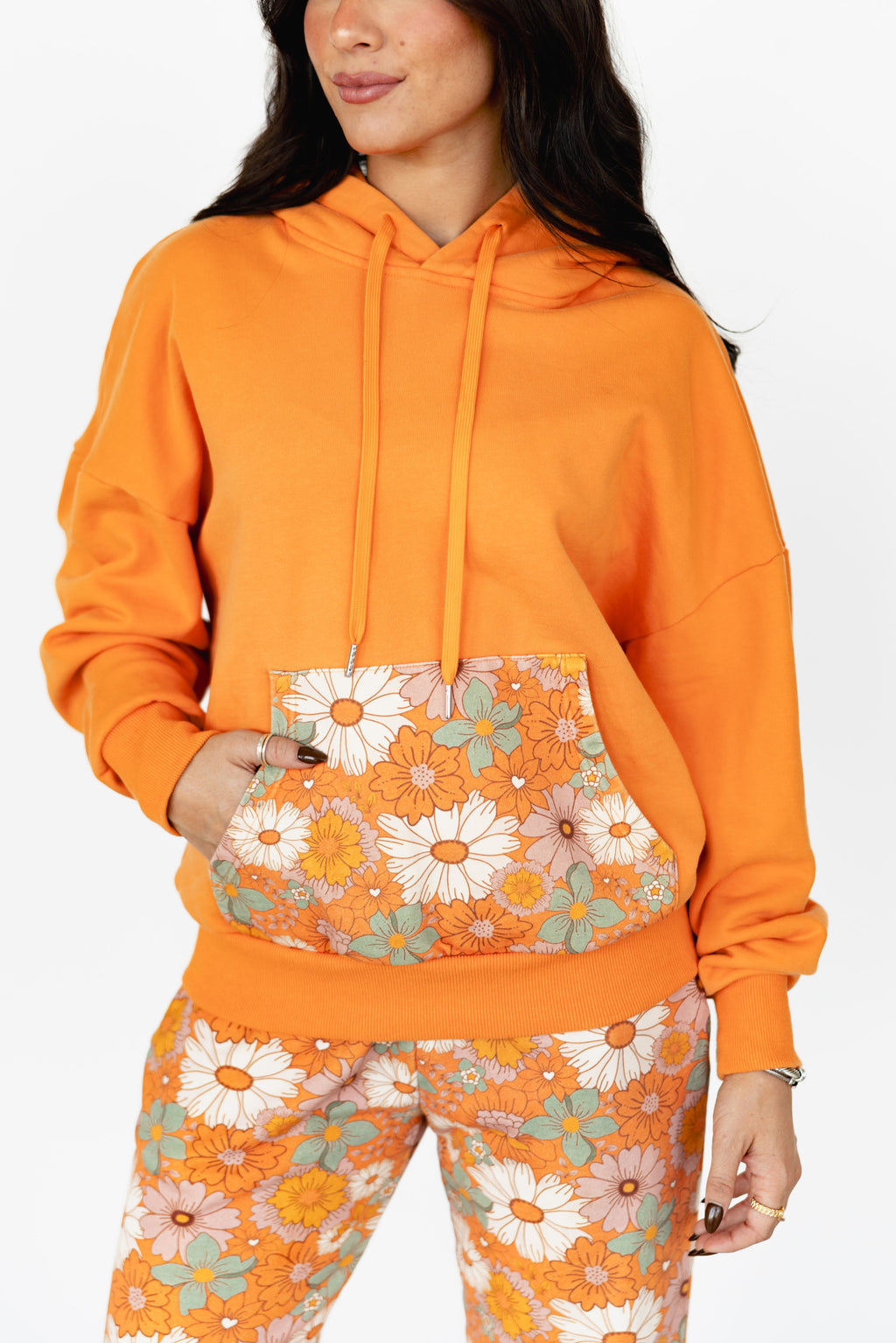 VR204 RETRO ORANGE SWEATSHIRT (7 Pieces)