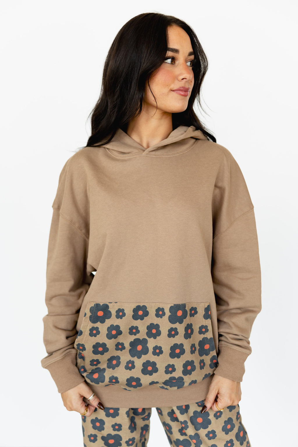 VR204  BROWN HOODED POCKET SWEATSHIRT (7 Pieces)