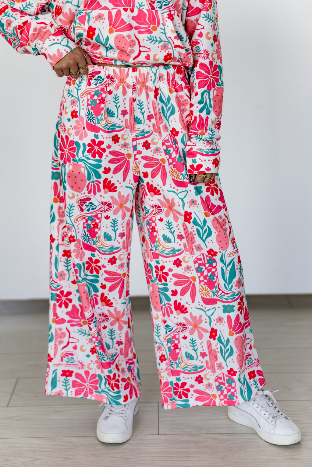VR91  ACTIVE CROP PANT- PINK BOHO (7)