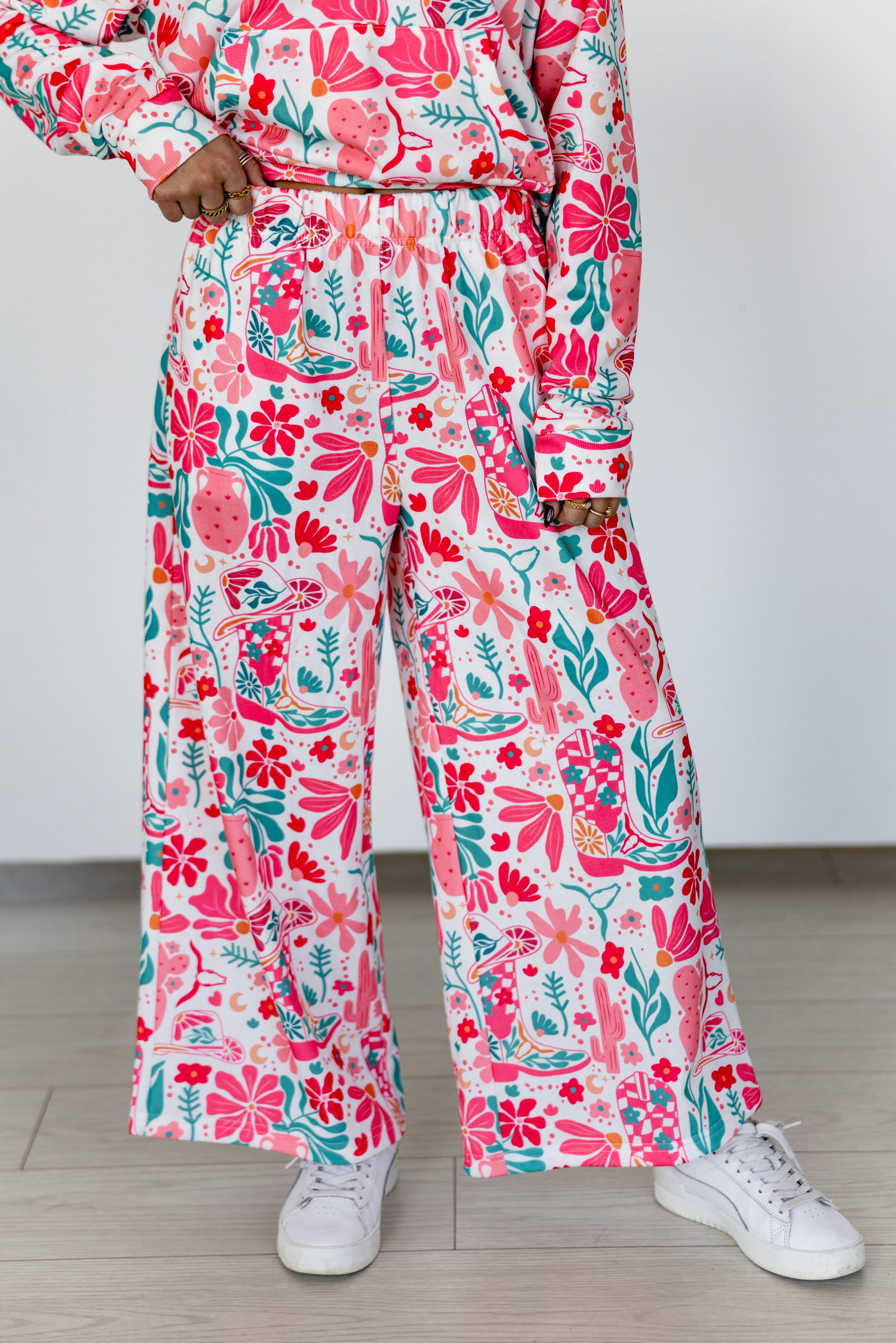 VR91  ACTIVE CROP PANT- PINK BOHO (7)