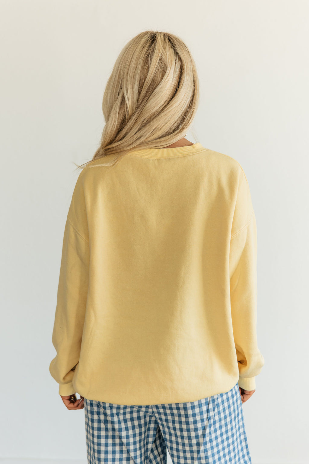 VR201 PALE YELLOW HOWDY BLUE SWEATSHIRT