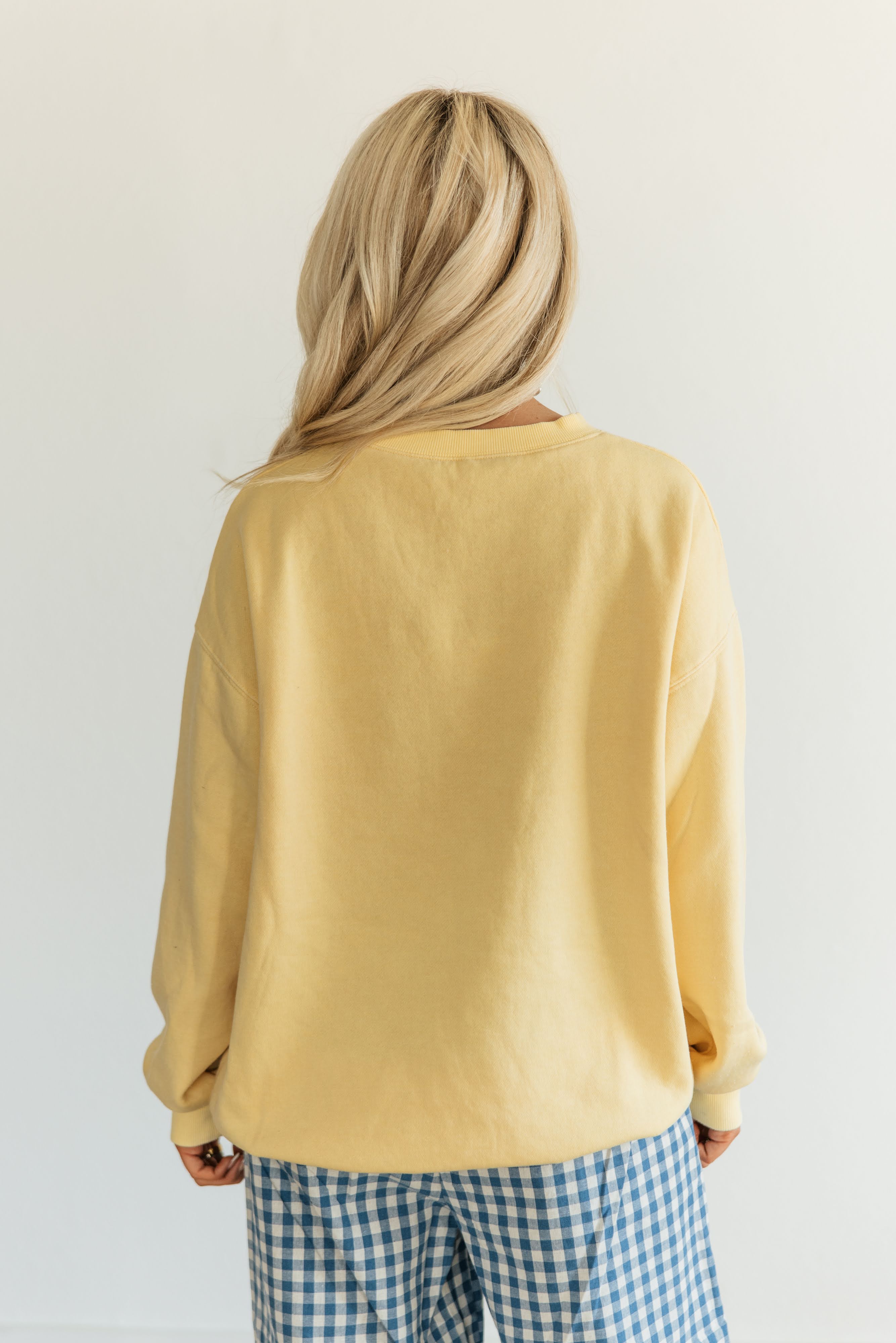 VR201 PALE YELLOW HOWDY BLUE SWEATSHIRT