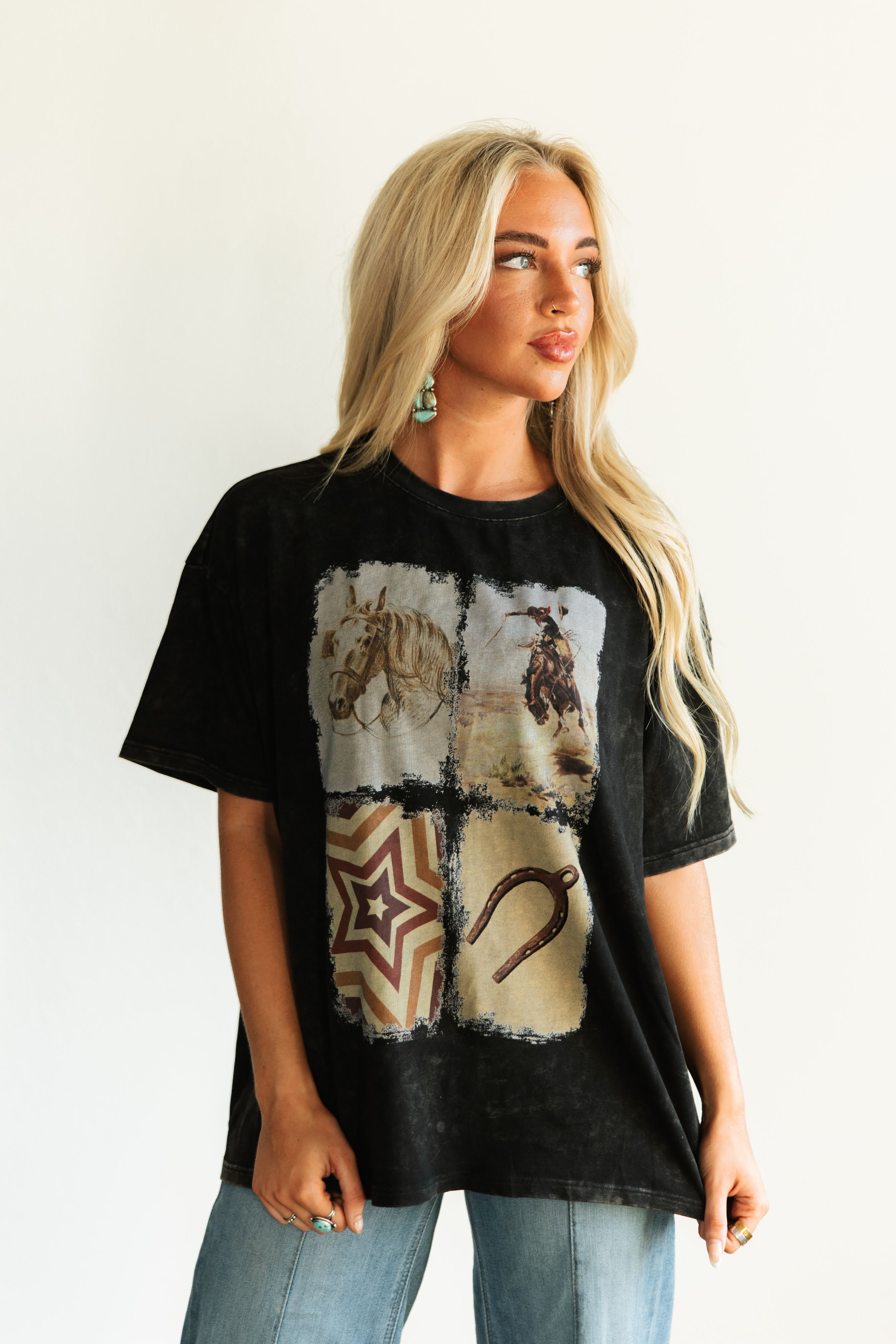 VR2 SQUARE COLLAGE GRAPHIC TEE