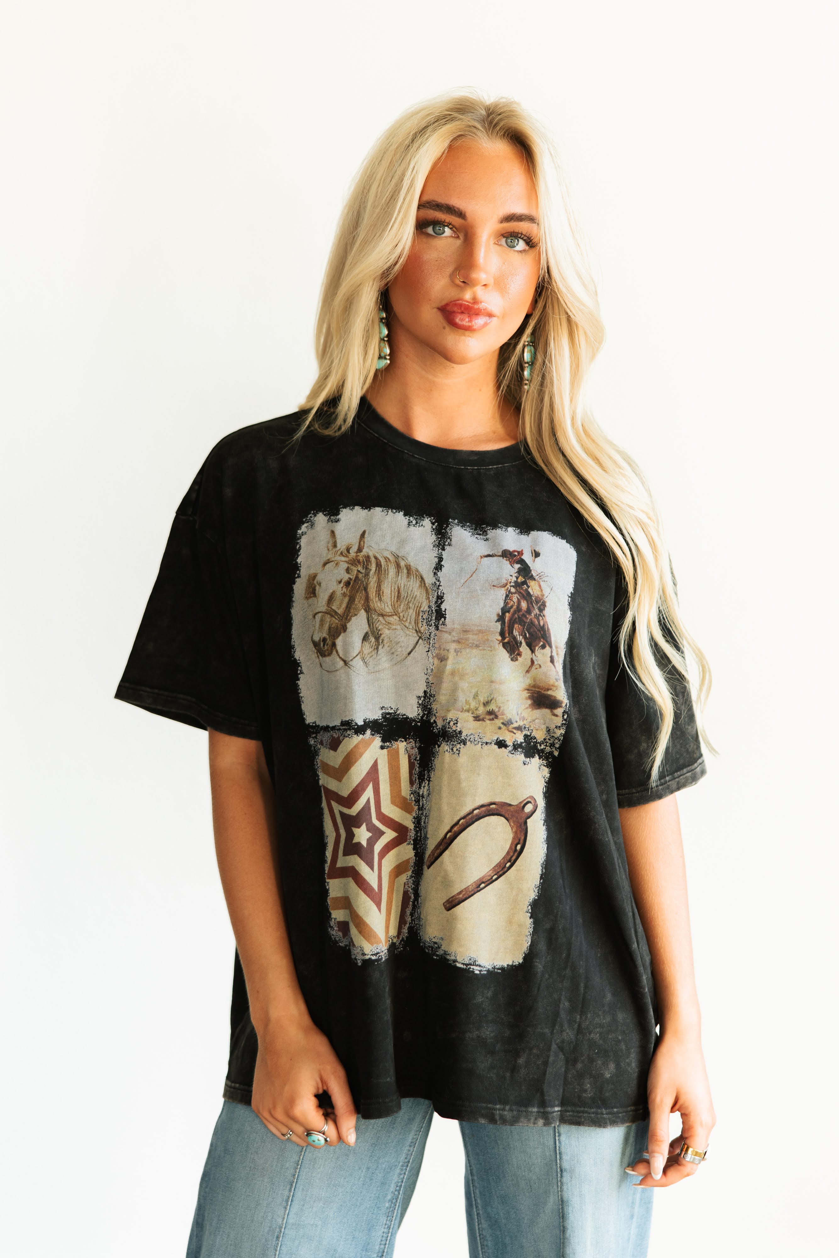 VR2 SQUARE COLLAGE GRAPHIC TEE