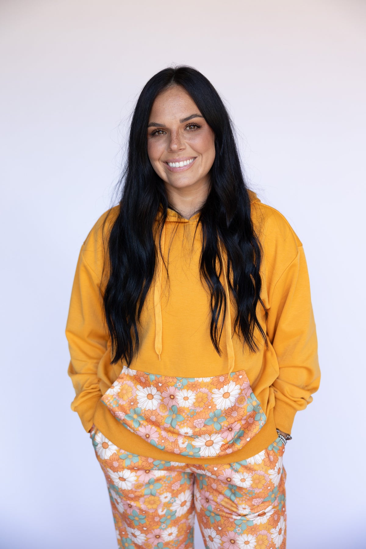 VR204 ORANGE RETRO DAISY HOODIE