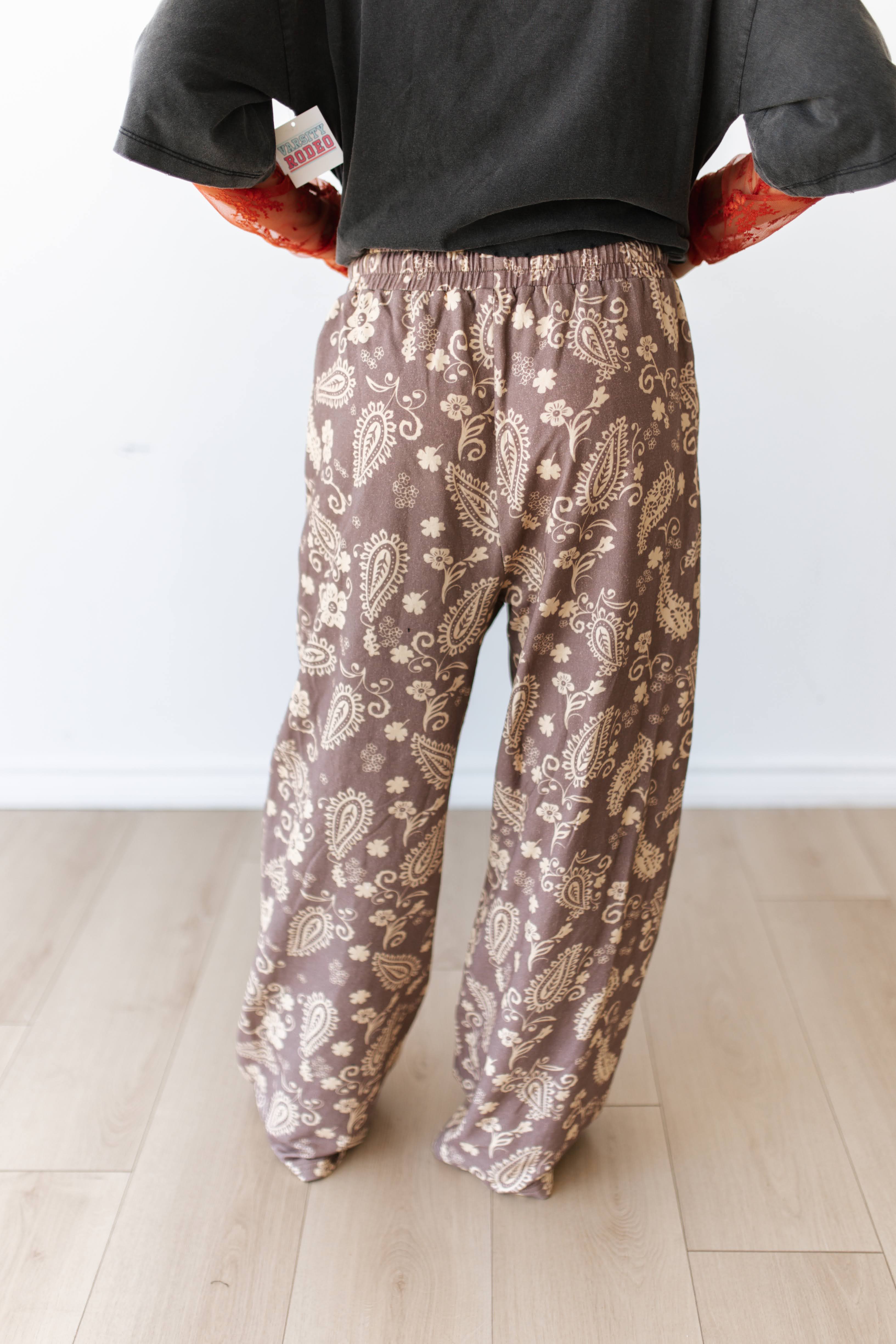 VR2003 BROWN TAN PAISLEY WIDE LEGGED SWEATPANT