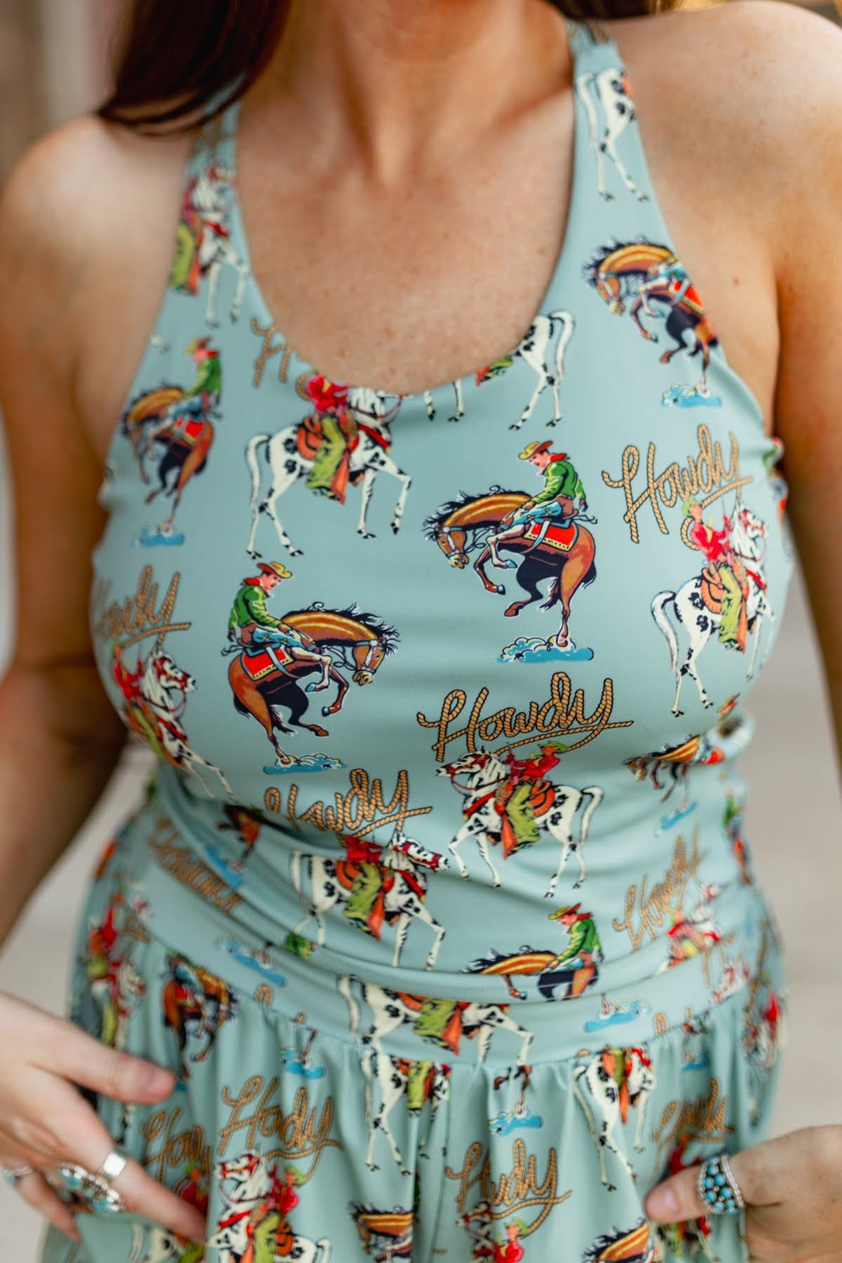 VR10 TEAL HOWDY ACTIVE BRA TANK (9 PIECE)