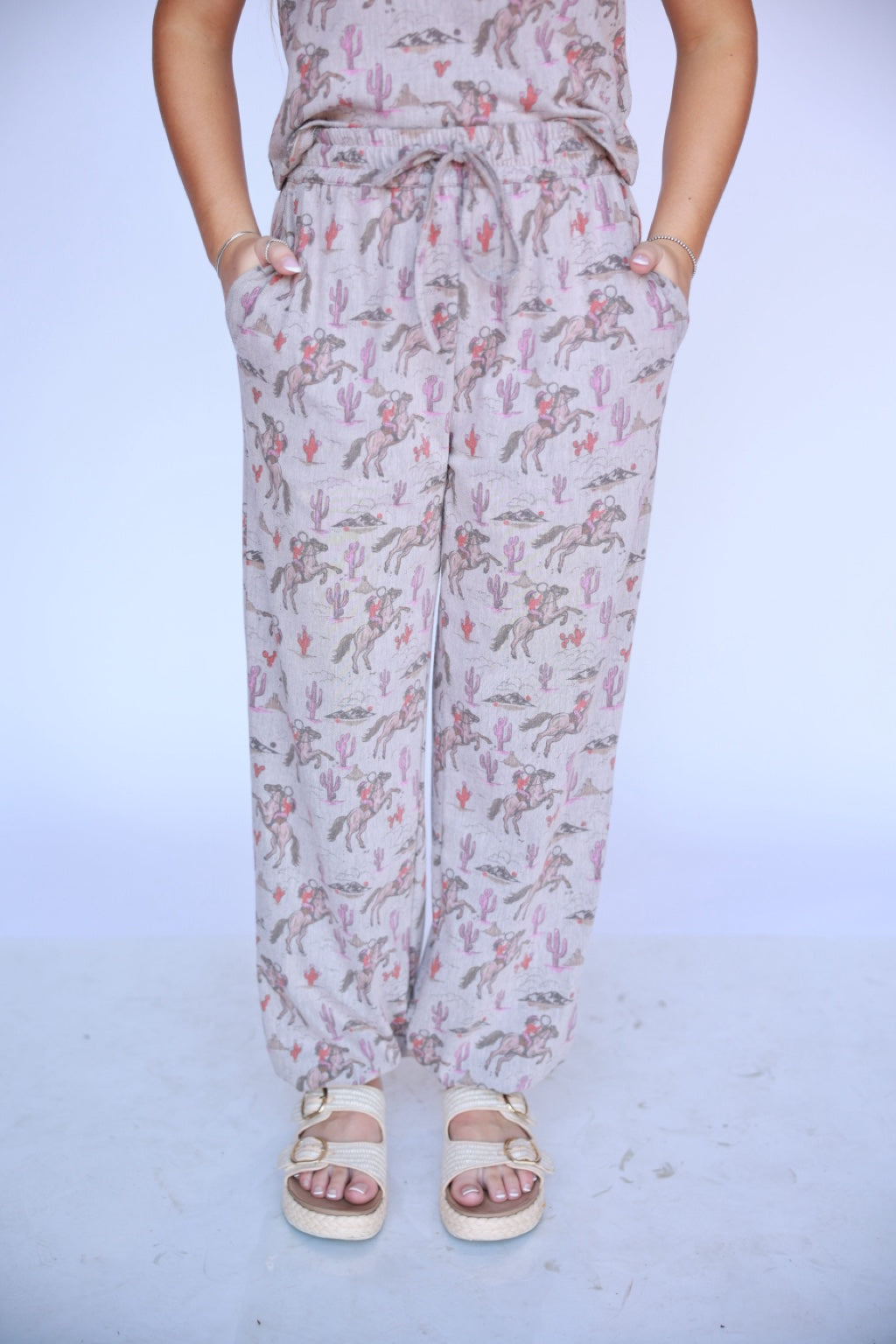 VR306 CACTUS COWGIRL JOGGER PANT (7 PIECE)