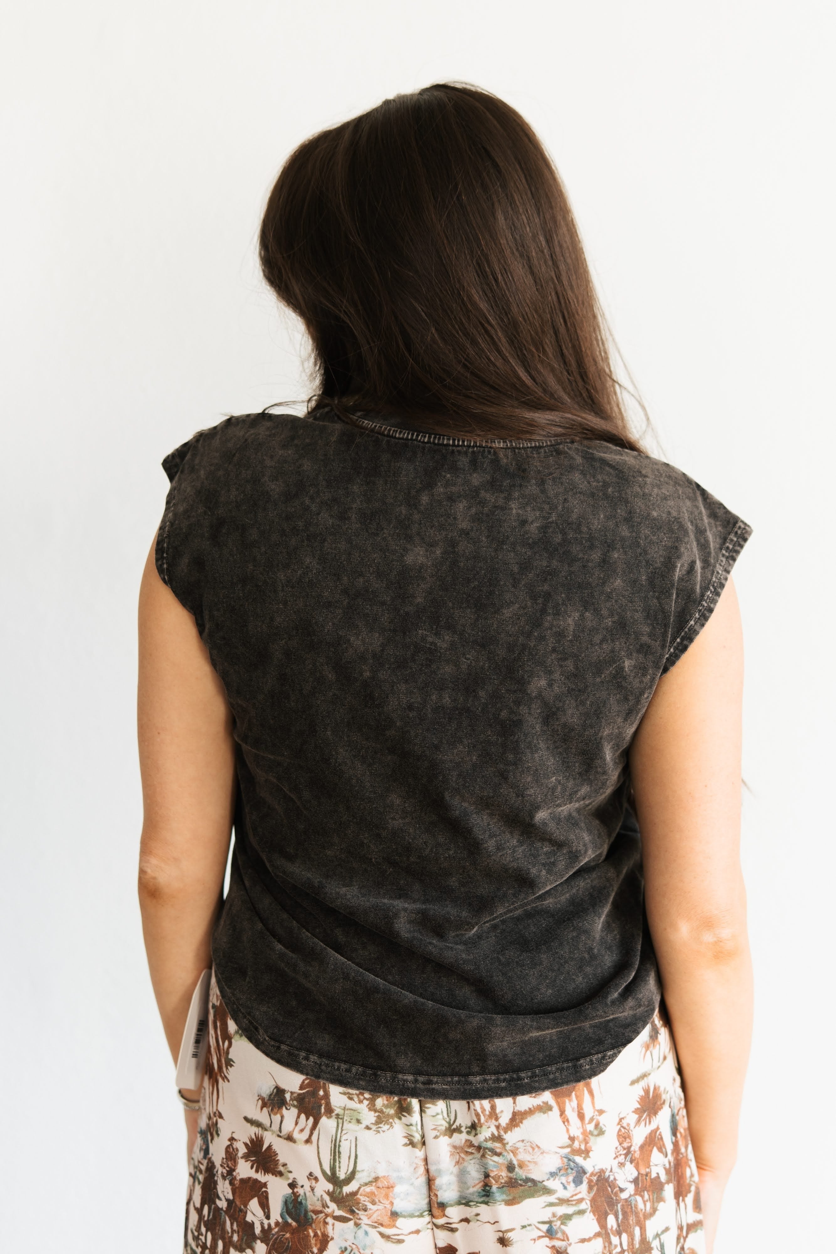 VR3 HOWDY VINTAGE BLACK TANK  (OPEN)